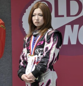 神子島みかの小悪魔Ageha時代から続いてるブログと歴代の愛車について。