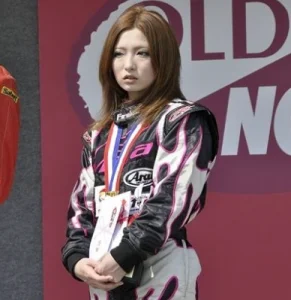 神子島みかの小悪魔Ageha時代から続いてるブログと歴代の愛車について。