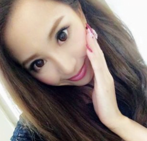 鈴木えりかのニベア美容法がすごい！昔より体重を落とし鼻の印象が変化。AGEHA（アゲハ）で話題になった帽子のブランドは？