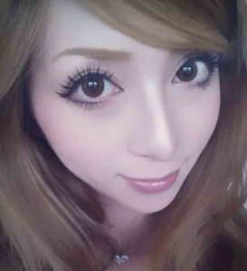 キャバ嬢だったのはもはや過去、旦那と子供と幸せな貴咲愛鈴さん(現役モデル)。本名は?