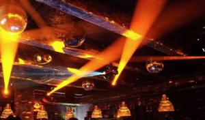 キャバ嬢とホストの税金