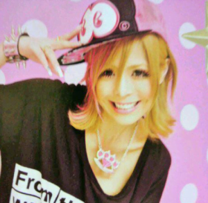 川端かなこの腕がヤバイ・・・。セリナやあゆむとは現在も友達？