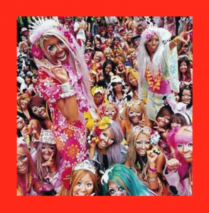 ヤマンバギャルの現在。生き残りは？ヤマンバメイクと、元のすっぴん。