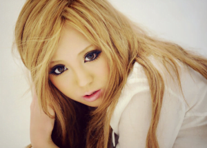 桜井 莉菜のEVEとブログに書いていた病気とは？ハッピーメールでサインがもらえる！